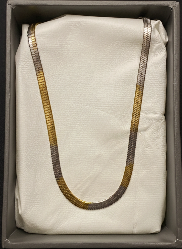 Two-Tone Serpentine Neck Chain – Gold & Silver Fusion